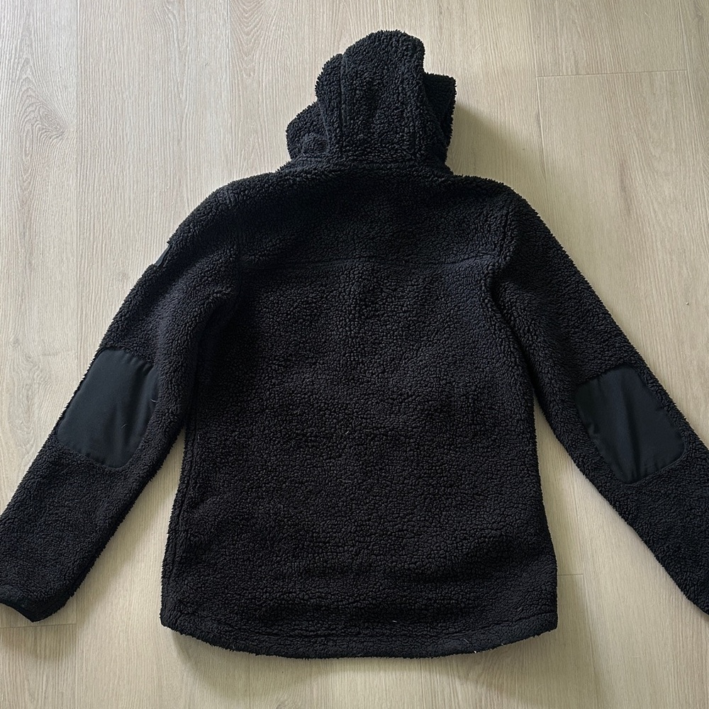 The North Face Women’s Sherpa Hoodie Pullover - Picture 7 of 8
